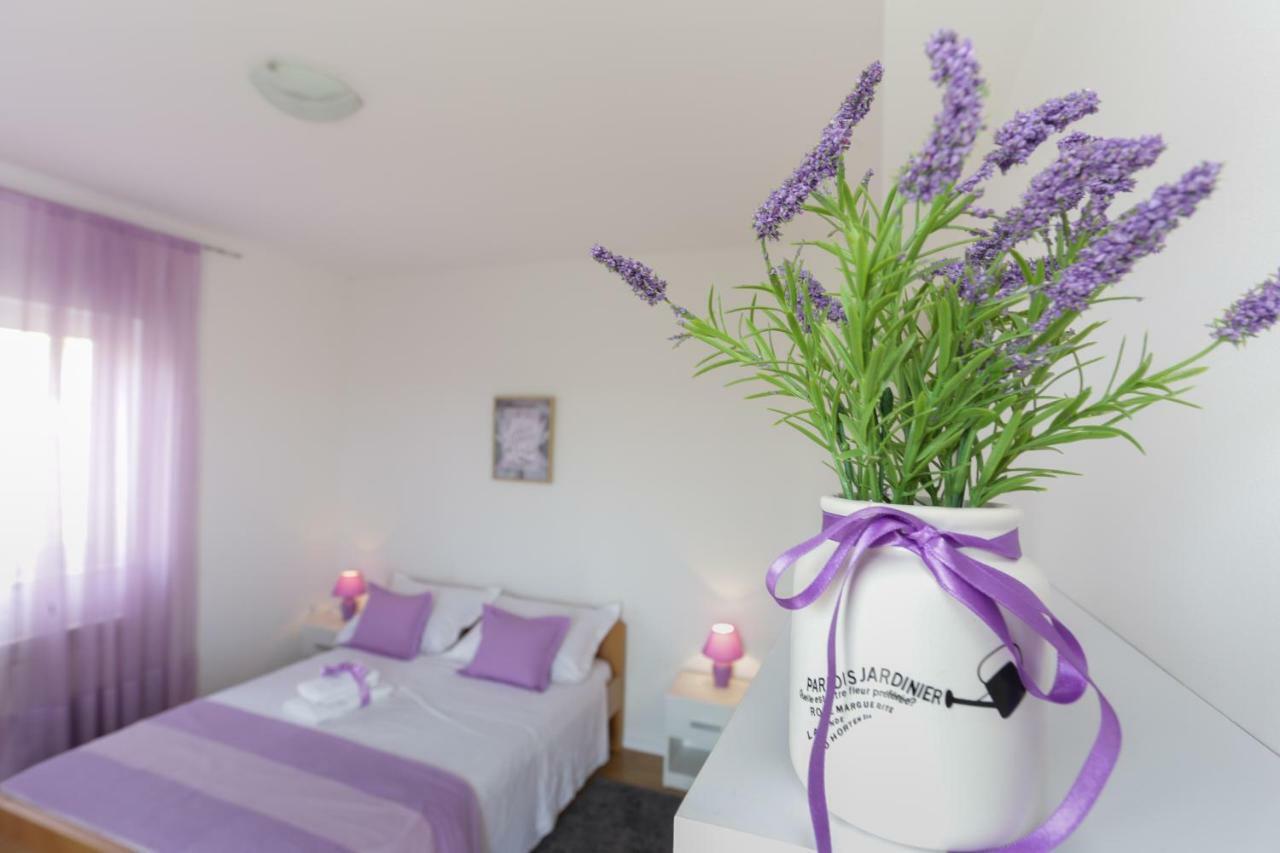 Charming Carmen Apartment Kaštela Exteriér fotografie